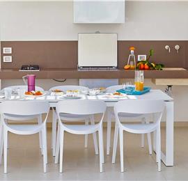 3 bedroom villa with pool & sea views, Alcamo Marina, sleeps 6-7